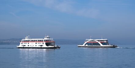 Die Fähren Meersburg und Lodi auf dem Bodensee.